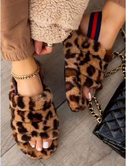 Wholesale Hot Popular Ladies Slippers (SL8053)